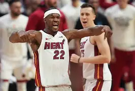 离谱!巴特勒在西班牙队比赛中出色防守巴特勒连续十五场比赛得分超过突破纪录,NBA常规赛清晨热度飙升的简单介绍 离谱!巴特勒在西班牙队比赛中出色防守巴特勒连续十五场比赛得分超过突破纪录,NBA常规赛清晨热度飙升的简单介绍