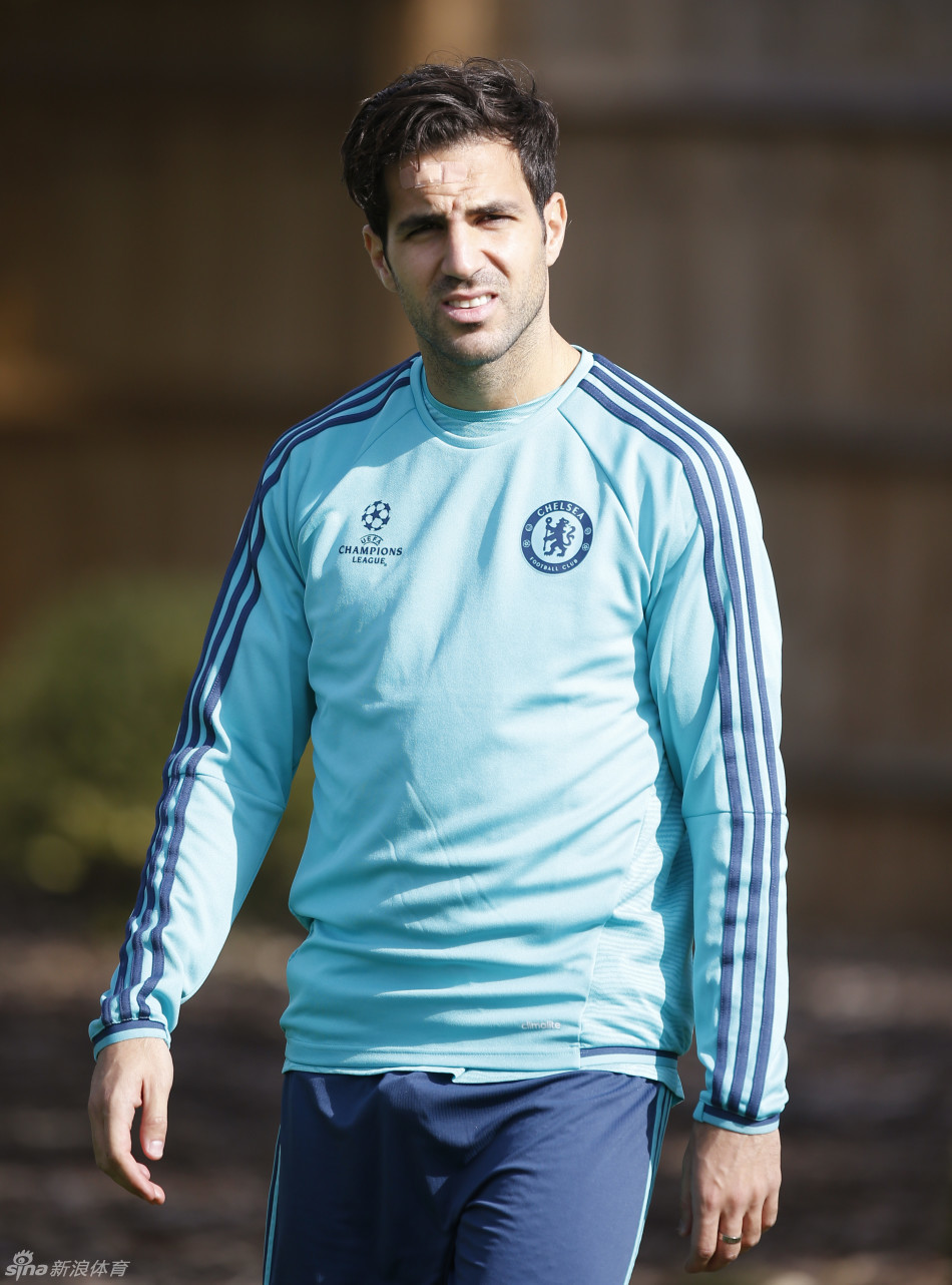 莱比锡临场应变备战欧冠清晨波尔图调整名单以备社区盾，里程碑夜金州勇士遗憾出局瞬间刷屏的简单介绍