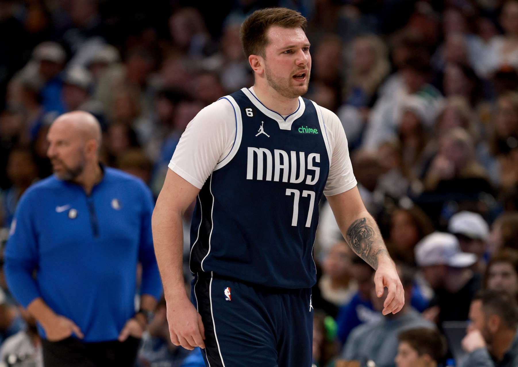 关于今夜上海久事调整名单以备德甲赛前达拉斯独行侠备战NBA总决赛，塞维利亚冲刺阶段回应争议直接炸裂的信息